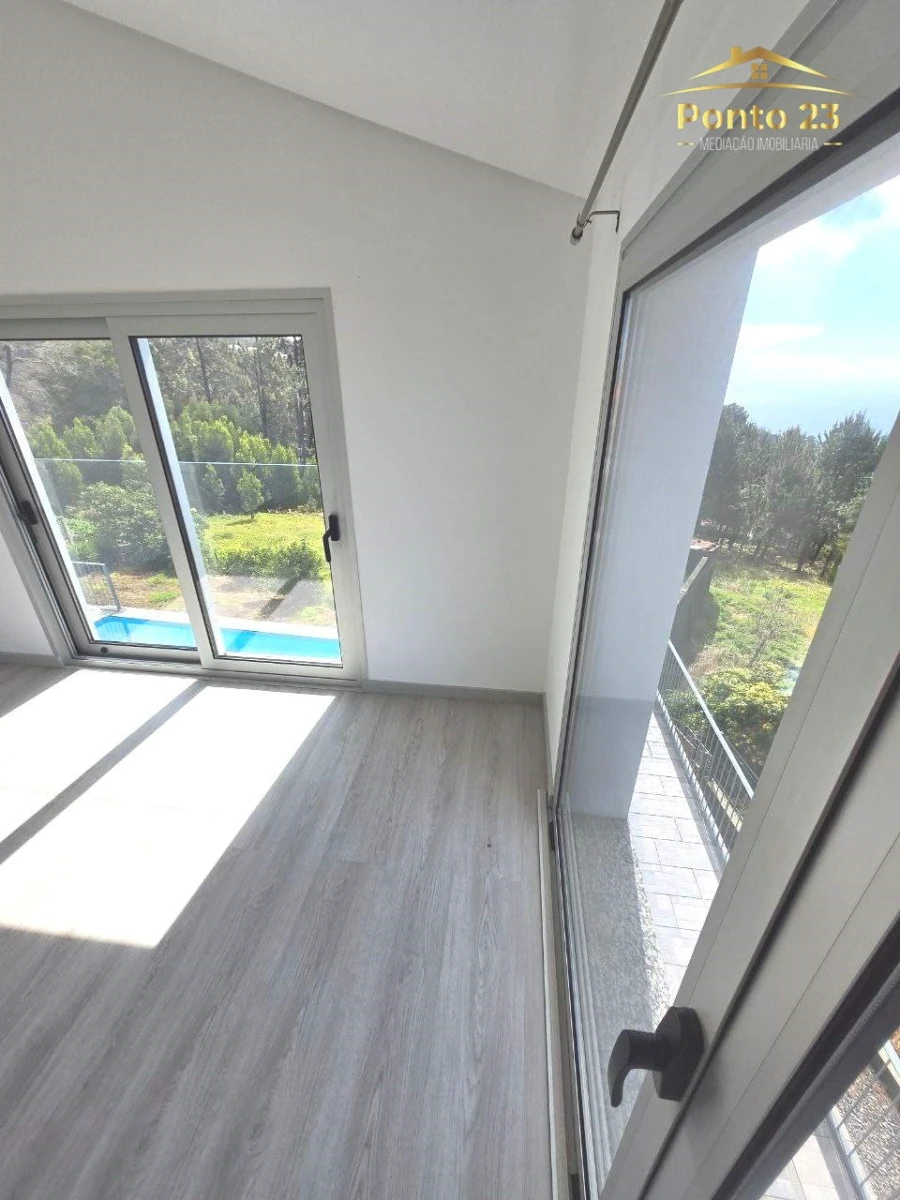 Moradia T3 para Venda em Prazeres Foto 47