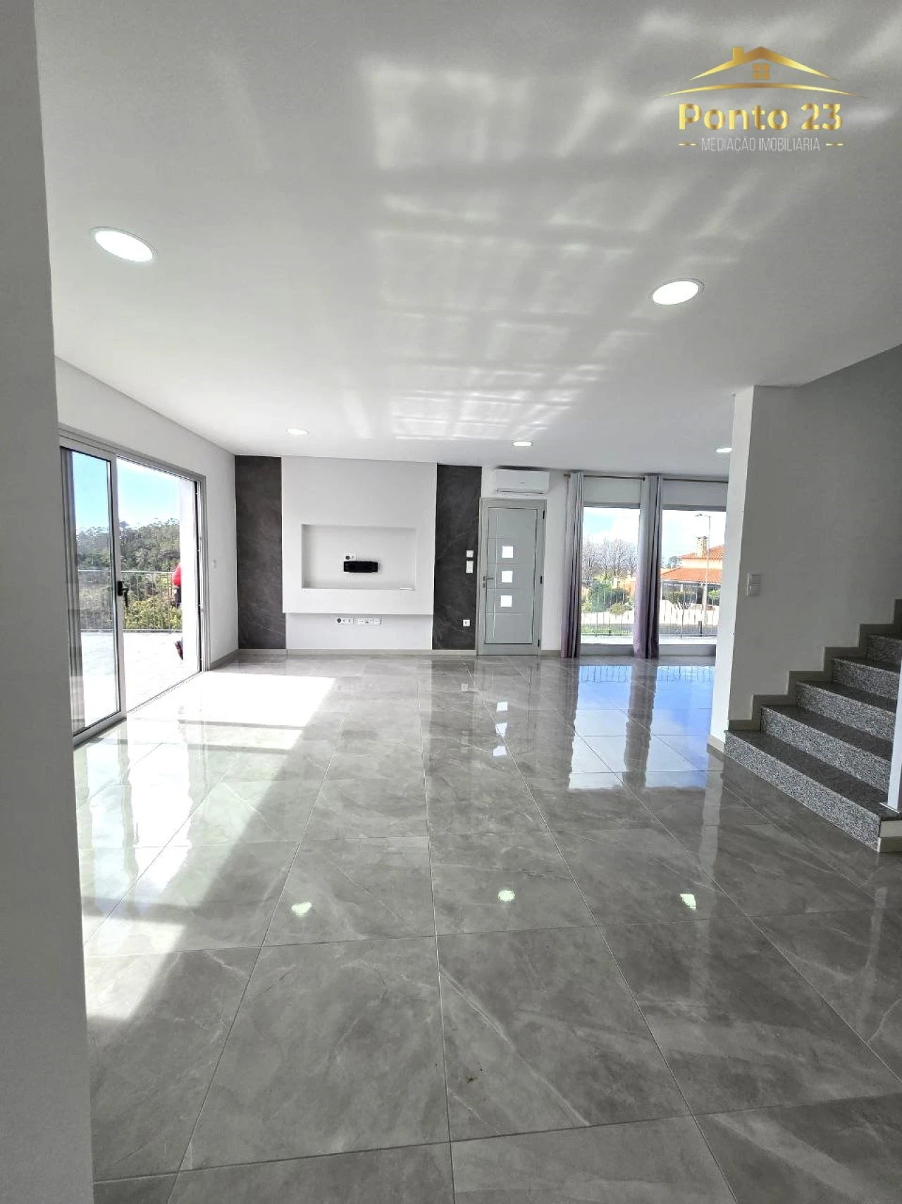 Moradia T3 para Venda em Prazeres Foto 31