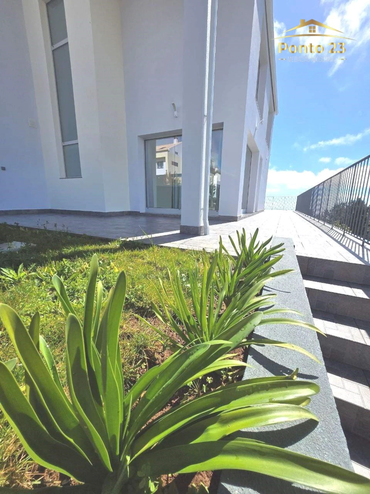 Moradia T3 para Venda em Prazeres Foto 15