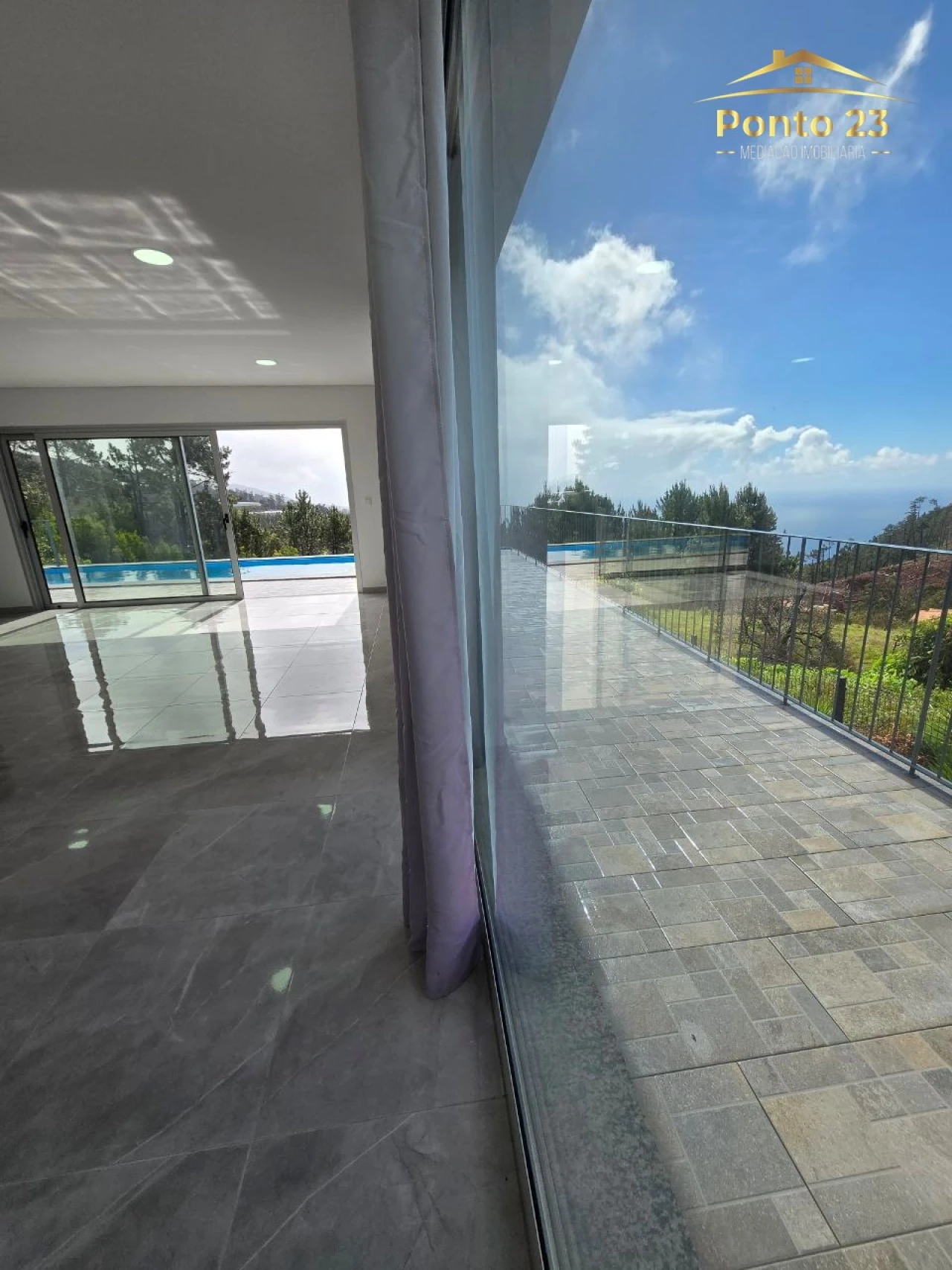 Moradia T3 para Venda em Prazeres Foto 50