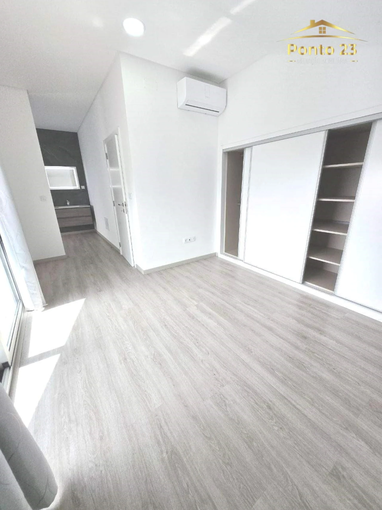 Moradia T3 para Venda em Prazeres Foto 42