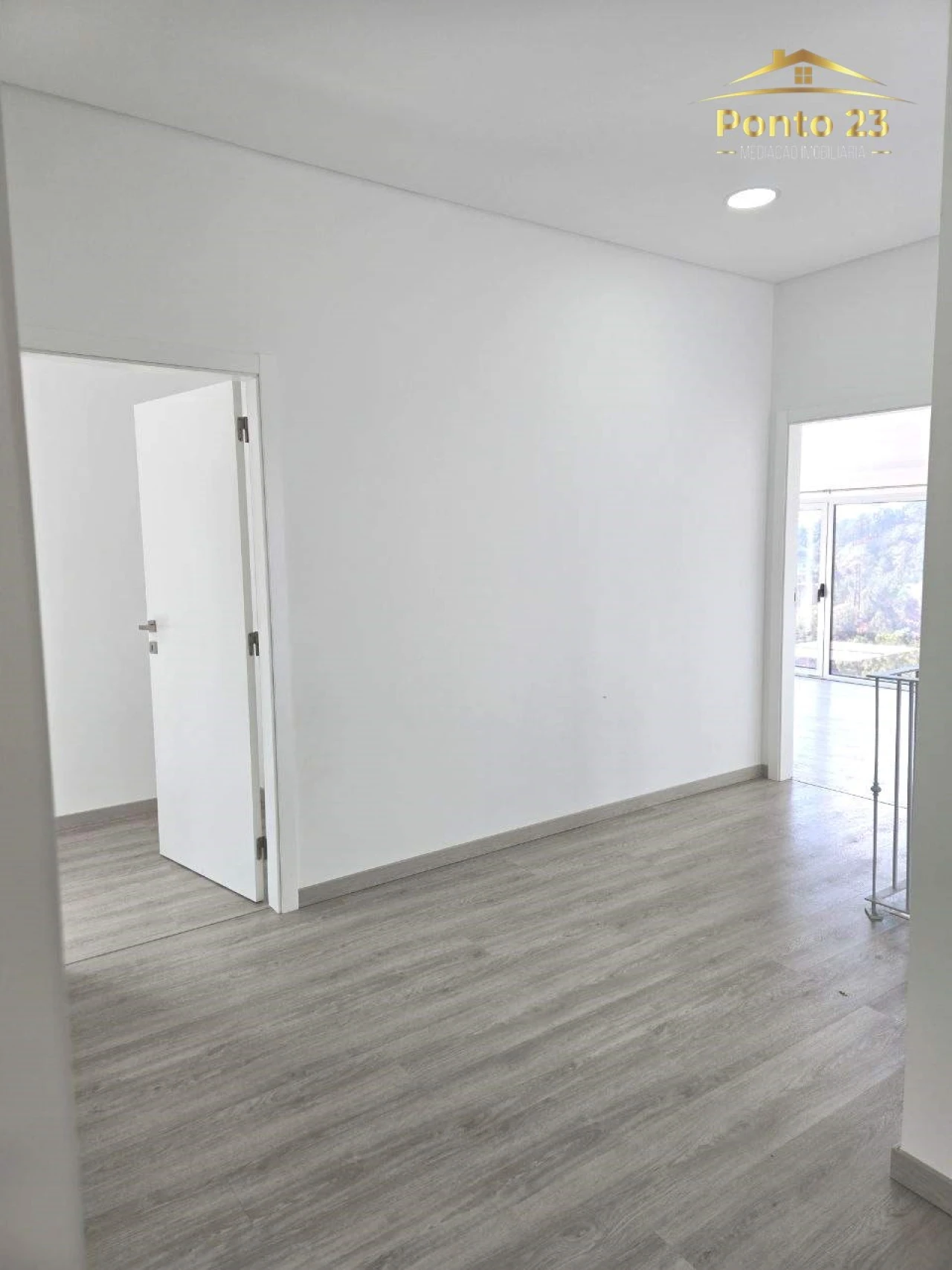 Moradia T3 para Venda em Prazeres Foto 44