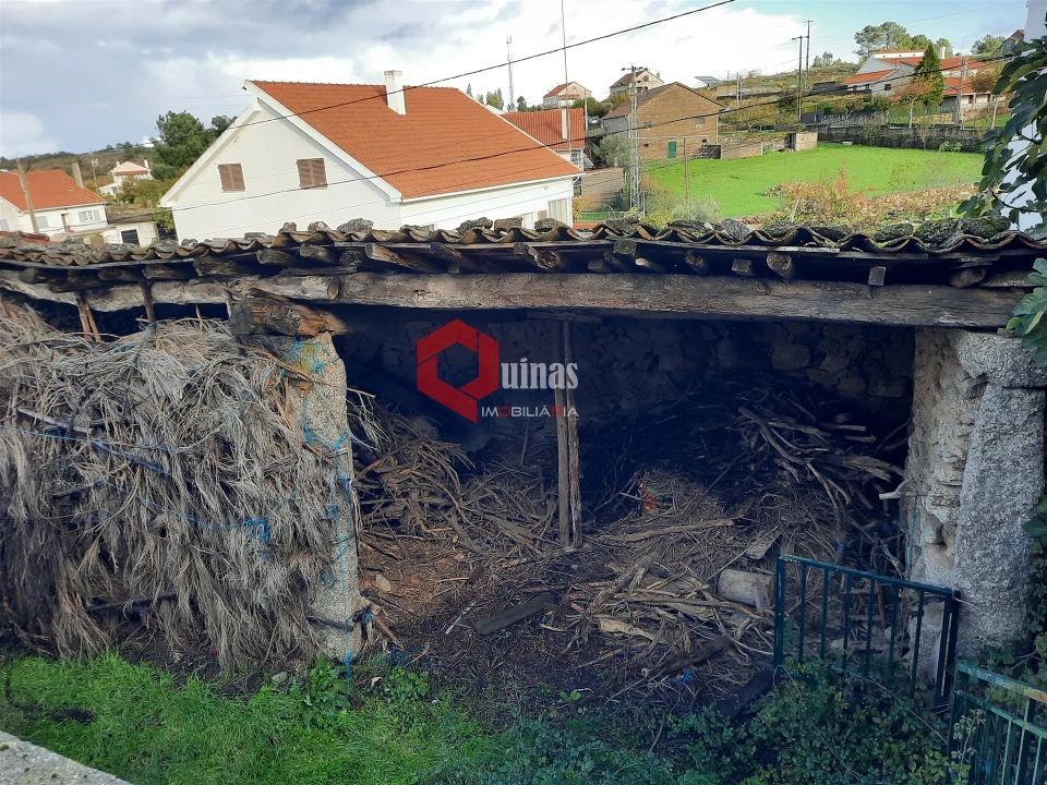 Moradia T2 para Venda em Aldeia Velha Foto 4