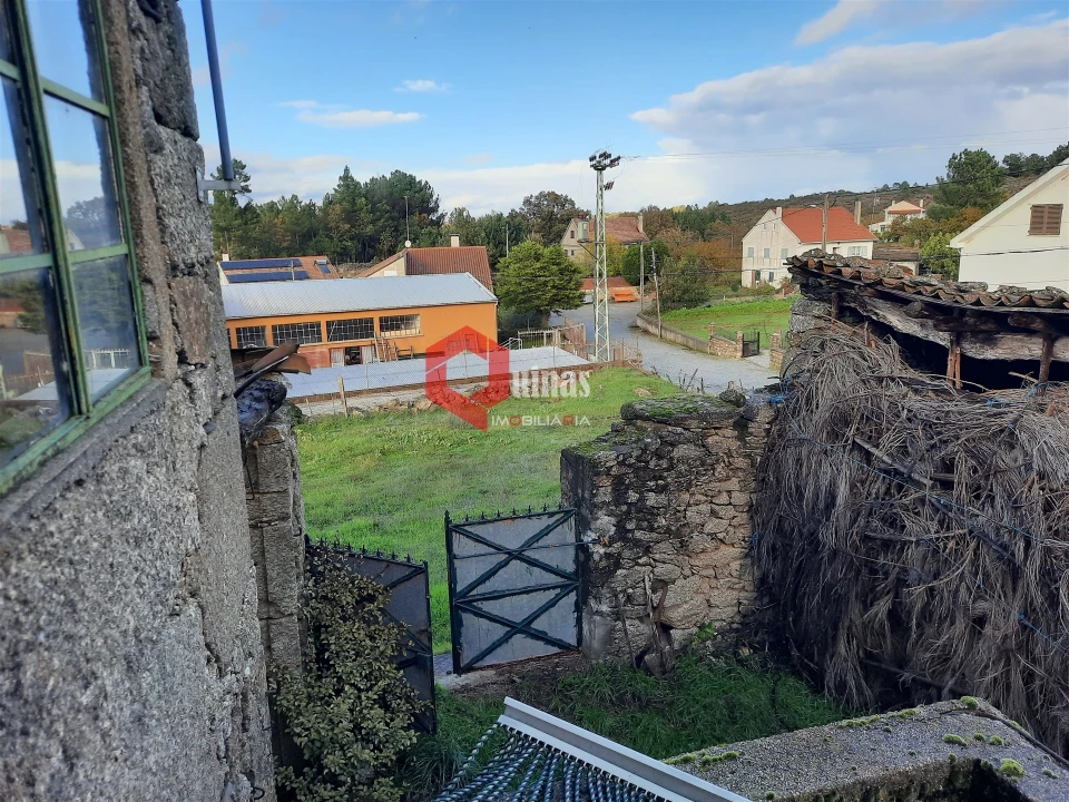 Moradia T2 para Venda em Aldeia Velha Foto 5