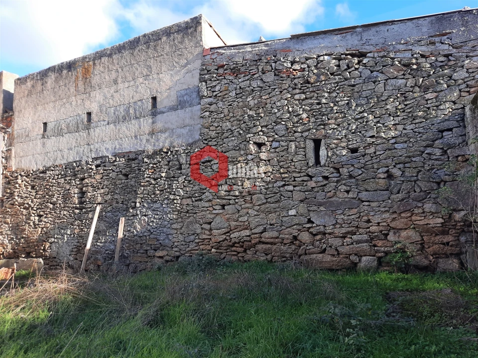 Moradia T0 para Venda em Cerdeira Foto 27