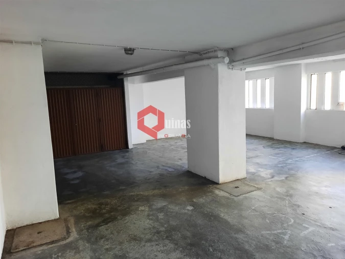 Apartamento T2 para Venda em Covilhã e Canhoso Foto 9