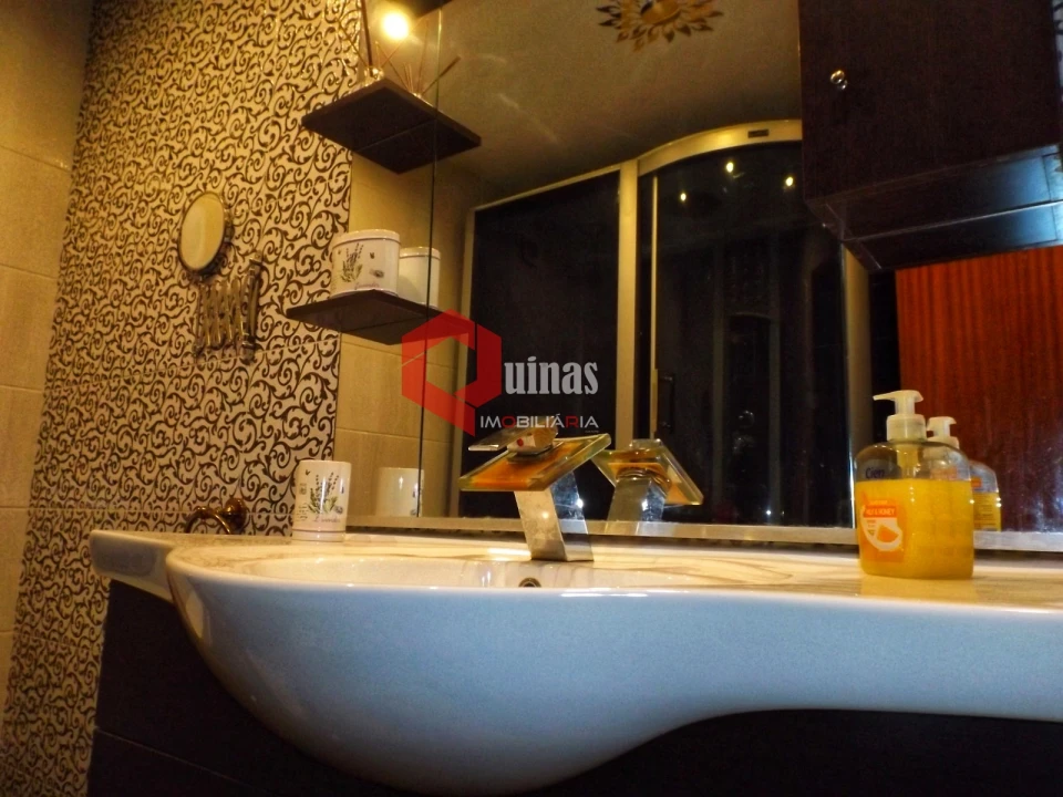 Apartamento T2 para Venda em Covilhã e Canhoso Foto 24