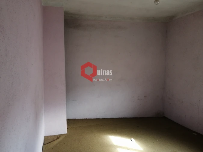 Moradia T0 para Venda em Cerdeira Foto 30