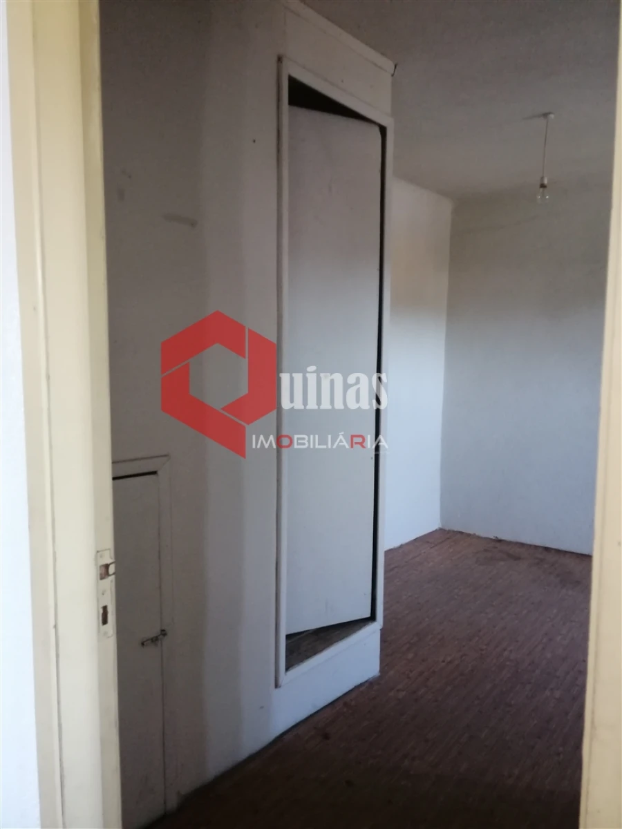 Moradia T0 para Venda em Cerdeira Foto 38