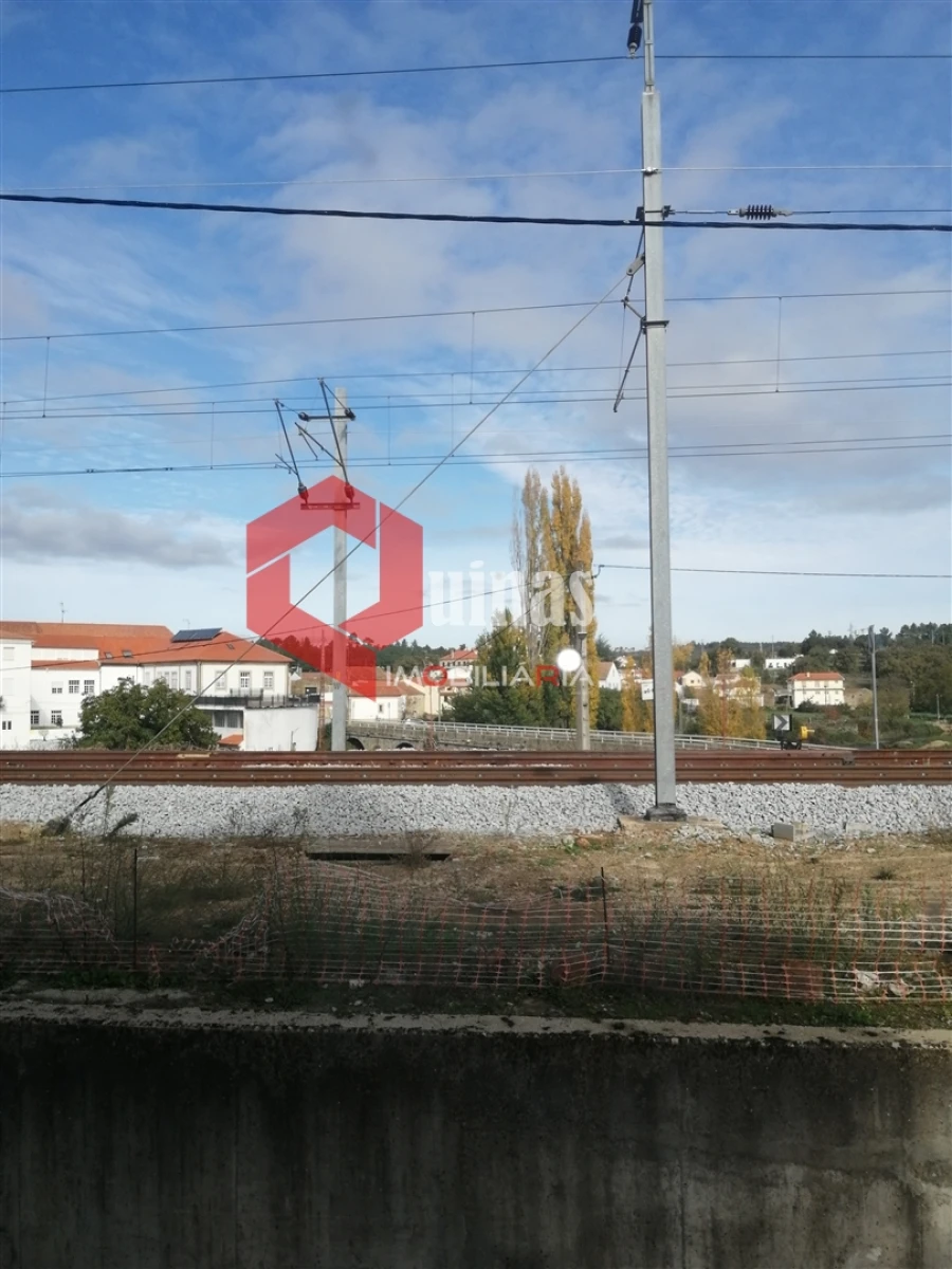 Moradia T0 para Venda em Cerdeira Foto 48