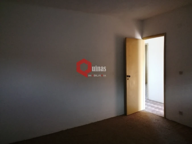 Moradia T0 para Venda em Cerdeira Foto 37