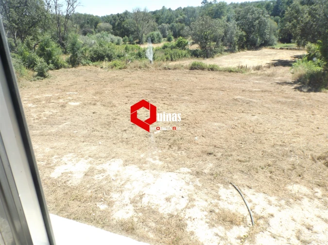 Moradia T3 para Venda em Pega Foto 27