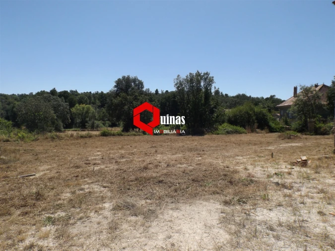 Moradia T3 para Venda em Pega Foto 39