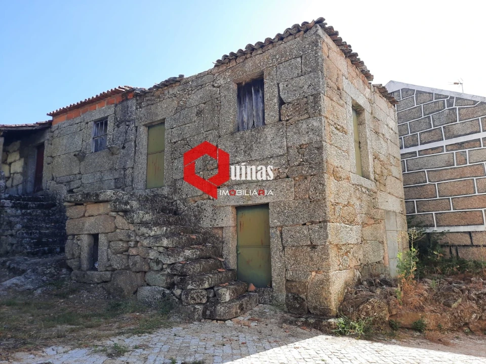 Moradia T0 para Venda em Pega Foto 1