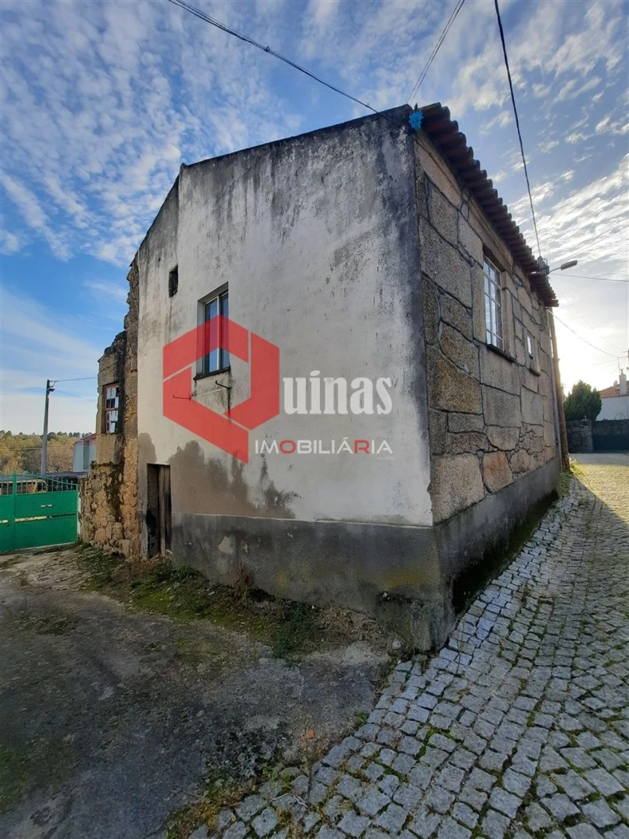 Moradia T1 para Venda em Pega Foto 4