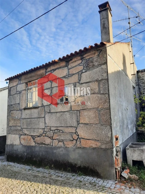 Moradia T1 para Venda em Pega