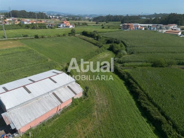Terreno para Venda em Castêlo da Maia