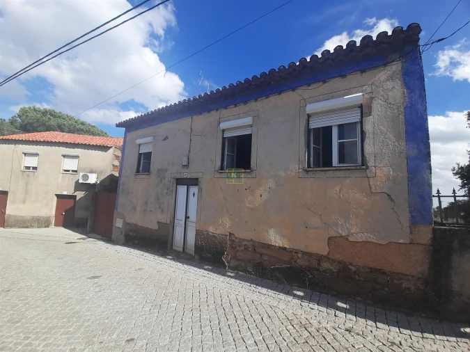 Moradia T4 para Venda em Ninho do Açor e Sobral do Campo Foto 1