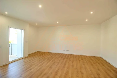 Apartamento T3 para Venda em Eiras e São Paulo de Frades