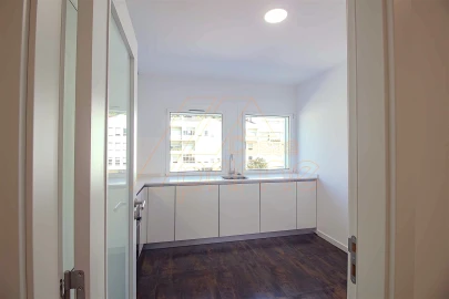 Apartamento T3 para Venda em Eiras e São Paulo de Frades