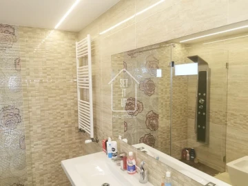 Moradia T5 para Venda em Moledo e Cristelo