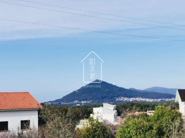 Moradia T5 para Venda em Moledo e Cristelo