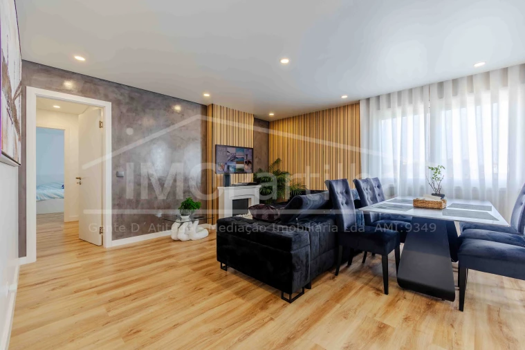 Apartamento T3 para Venda em Massamá e Monte Abraão Foto 1