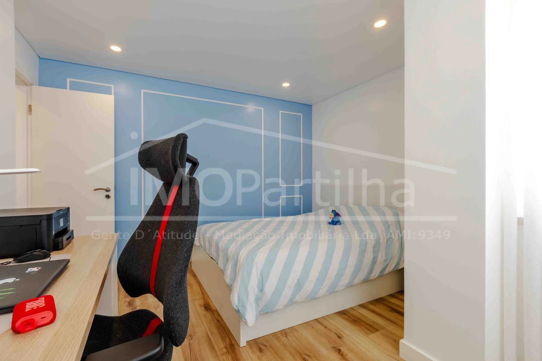 Apartamento T3 para Venda em Massamá e Monte Abraão Foto 15