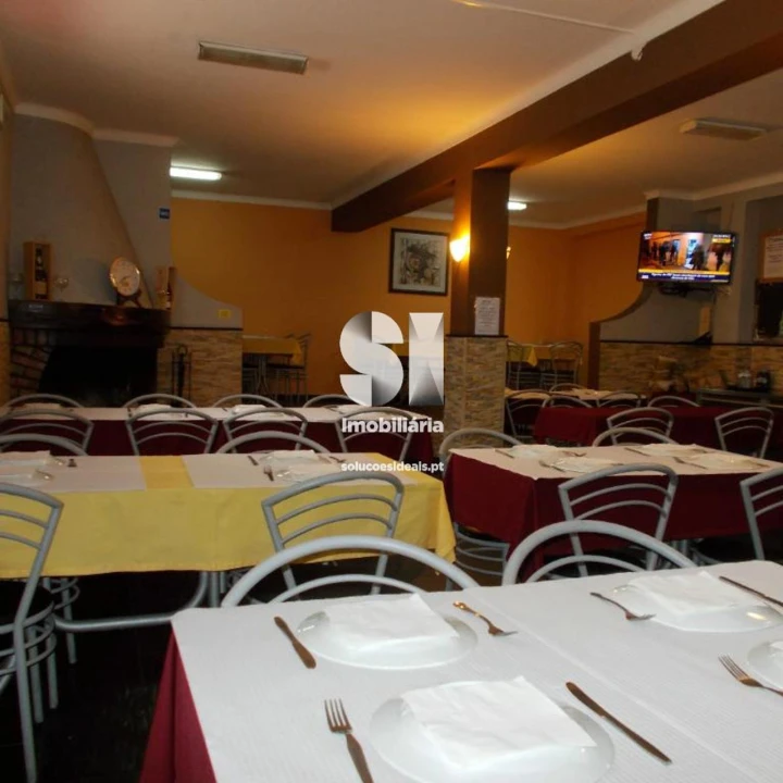 Prédio para Venda em Santa Joana Foto 1