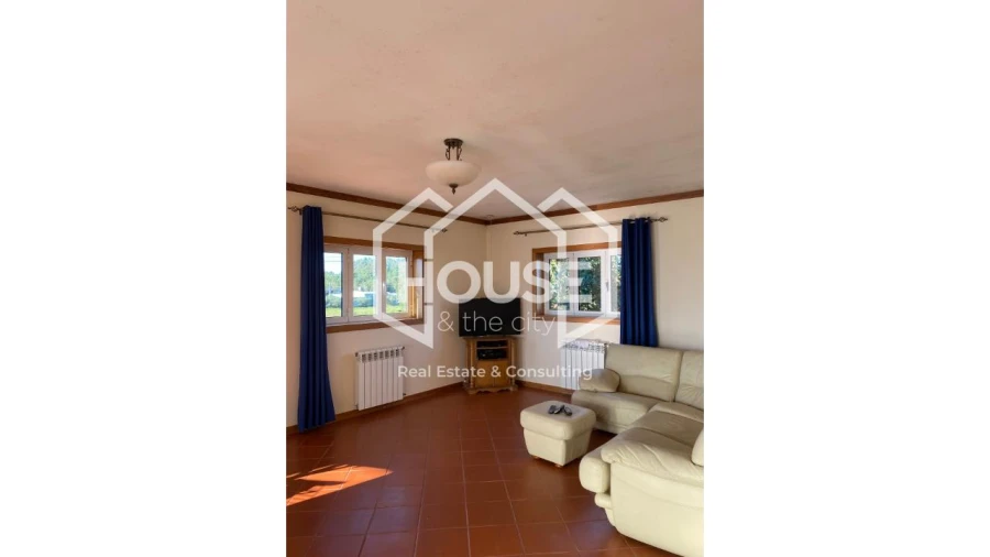 Moradia T4 para Venda em Vilarinho do Bairro Foto 14