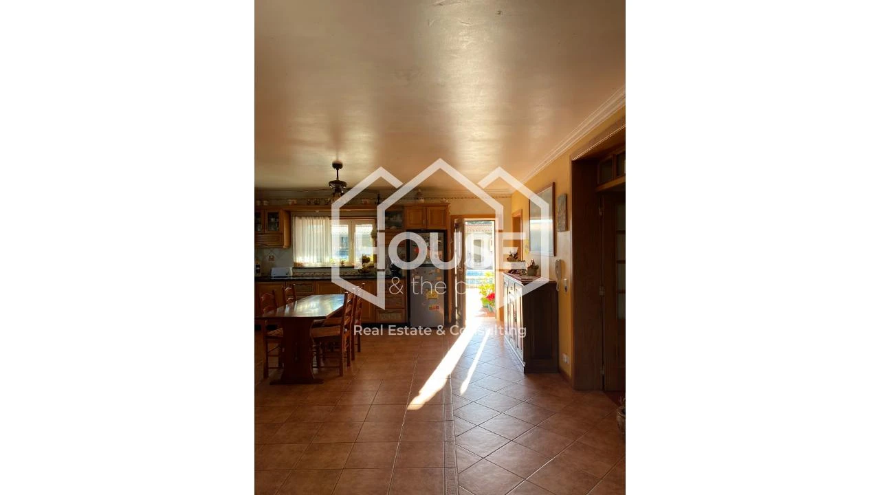 Moradia T4 para Venda em Vilarinho do Bairro Foto 10