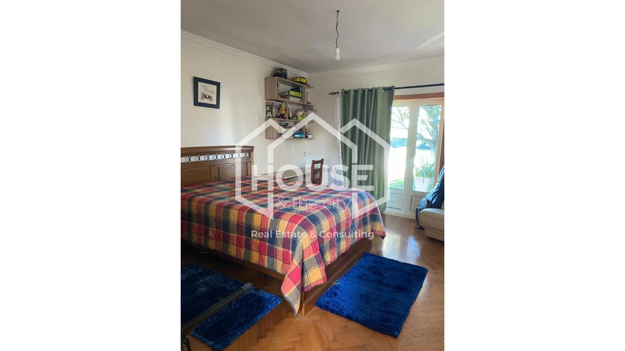 Moradia T4 para Venda em Vilarinho do Bairro Foto 15