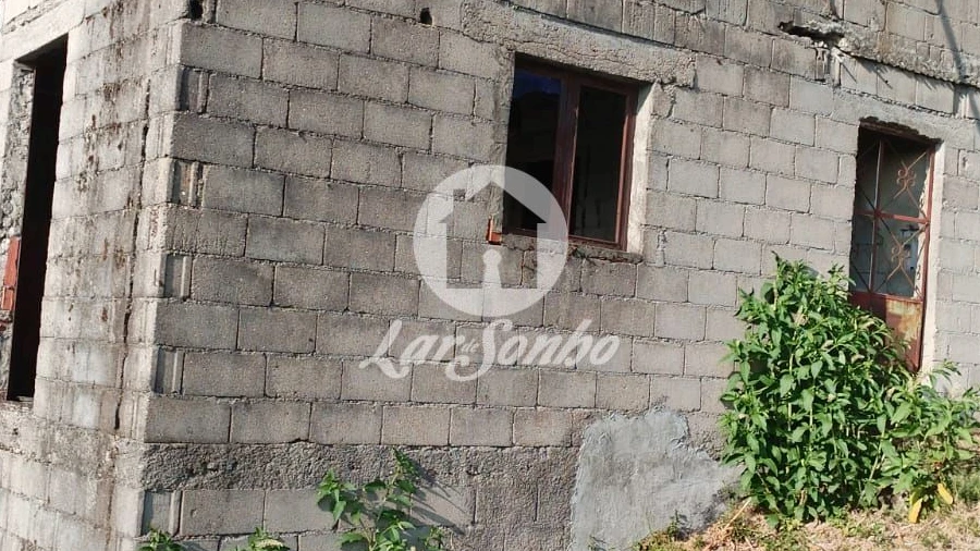 Moradia T3 para Venda em Rossas