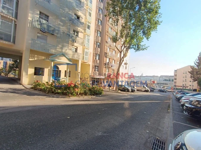 Negócio para Venda em Algueirão-Mem Martins Foto 3