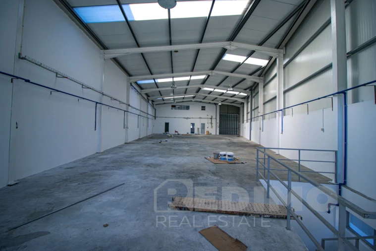 Armazém para Venda em Romariz Foto 11