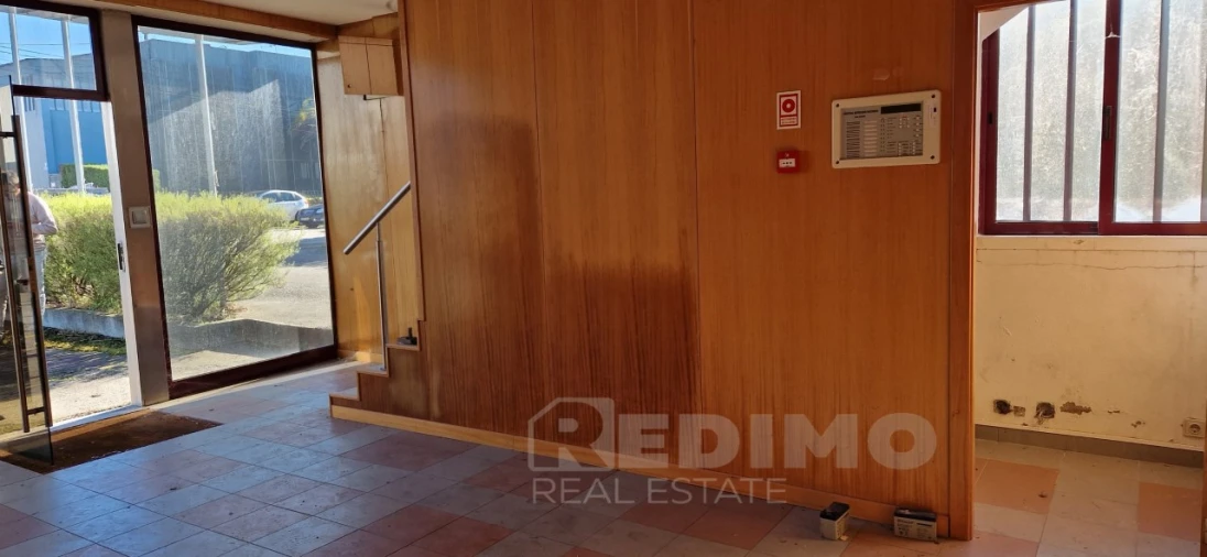 Armazém para Arrendamento em Arrifana Foto 11