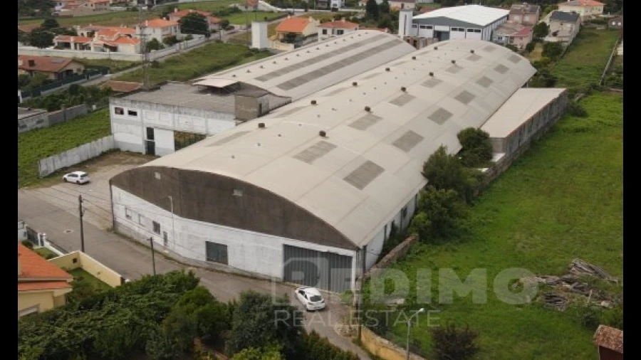 Armazém para Venda em Cortegaça