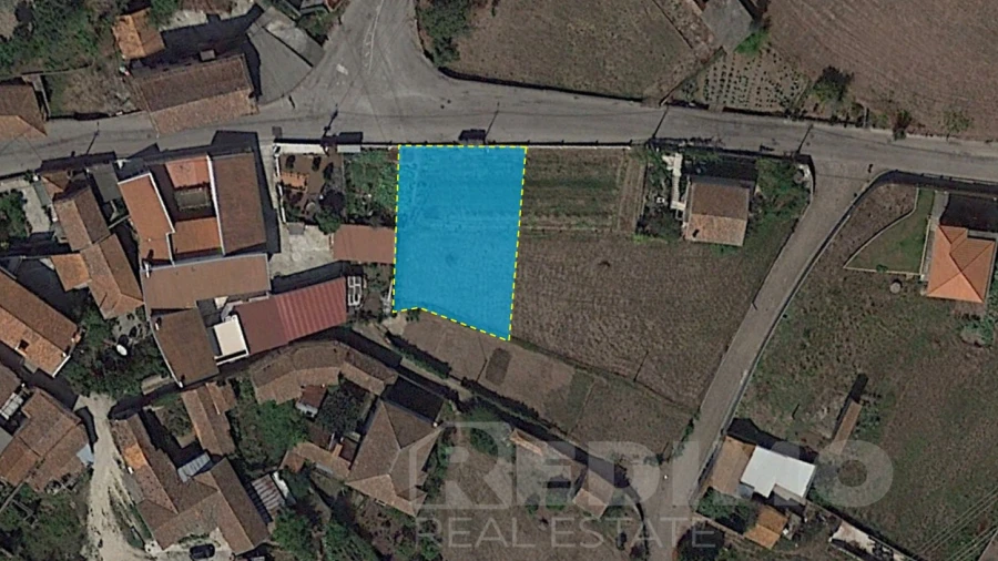 Terreno para Venda em Romariz