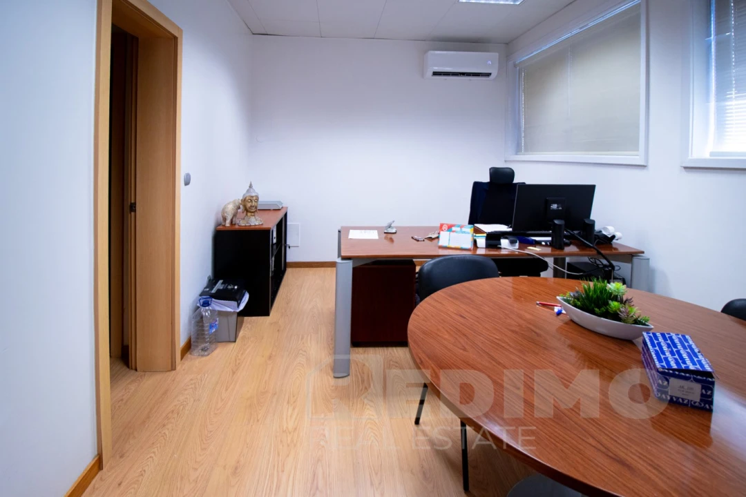 Armazém para Arrendamento em Nogueira do Cravo e Pindelo Foto 7