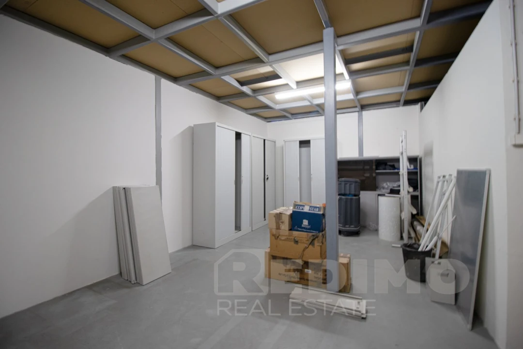 Armazém para Arrendamento em Nogueira do Cravo e Pindelo Foto 15