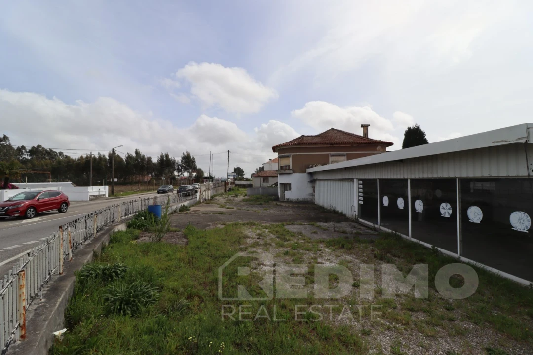 Terreno Misto para Venda em Argoncilhe Foto 12