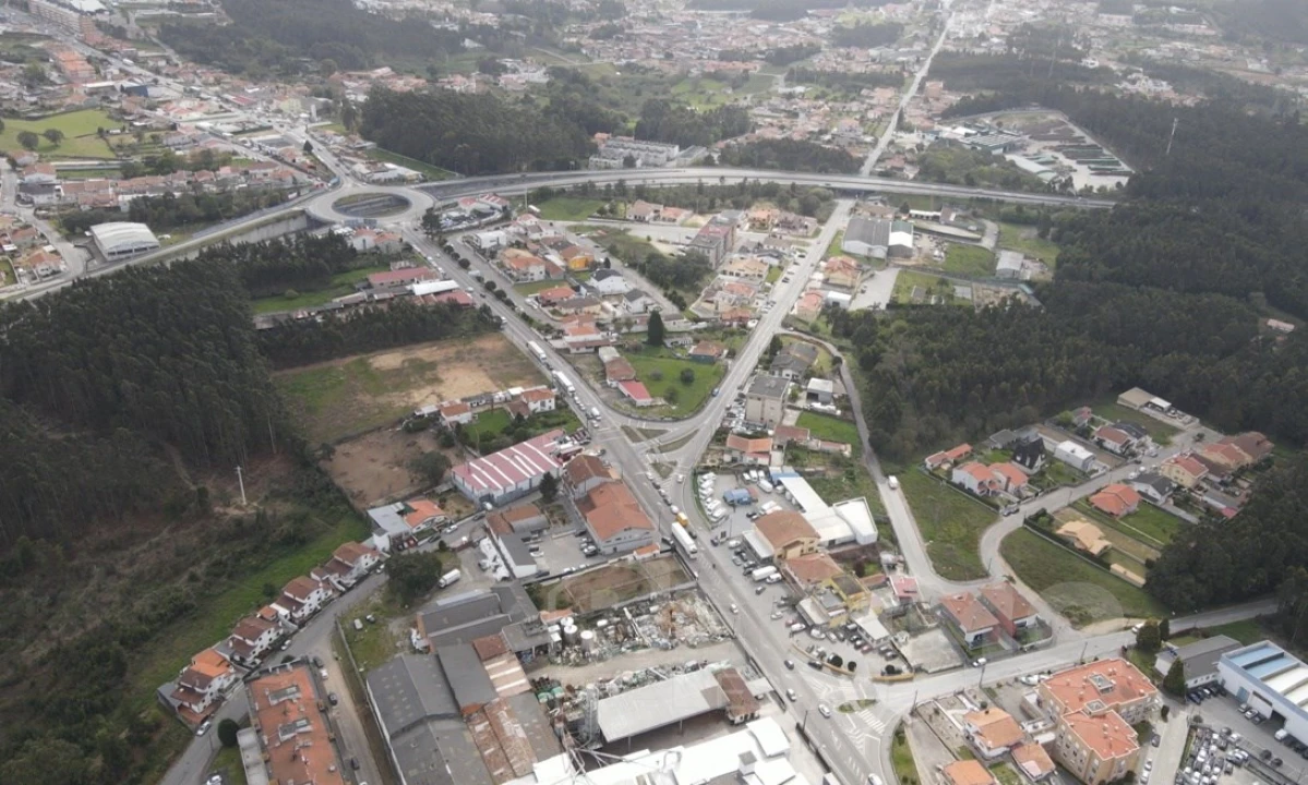 Terreno Misto para Venda em Argoncilhe Foto 18