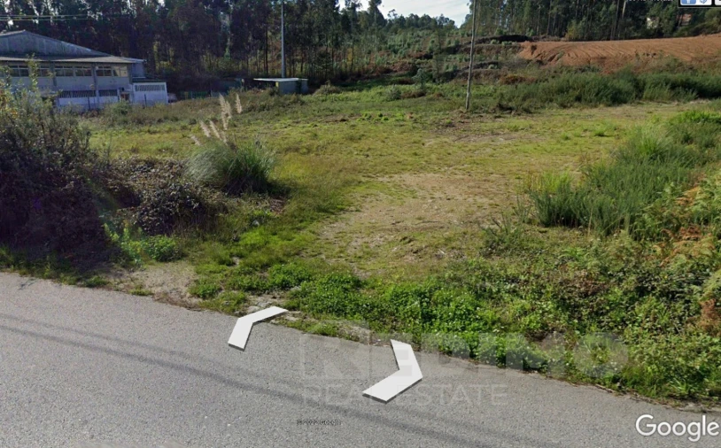 Terreno para Venda em Romariz Foto 2