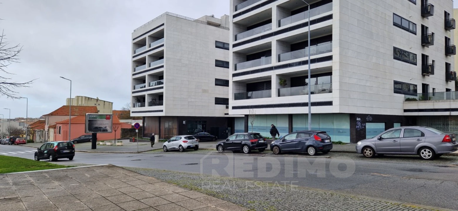 Loja para Arrendamento em Matosinhos e Leça da Palmeira Foto 3