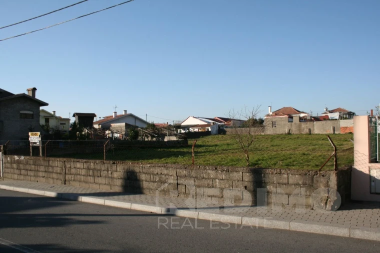 Terreno para Venda em Lourosa Foto 3