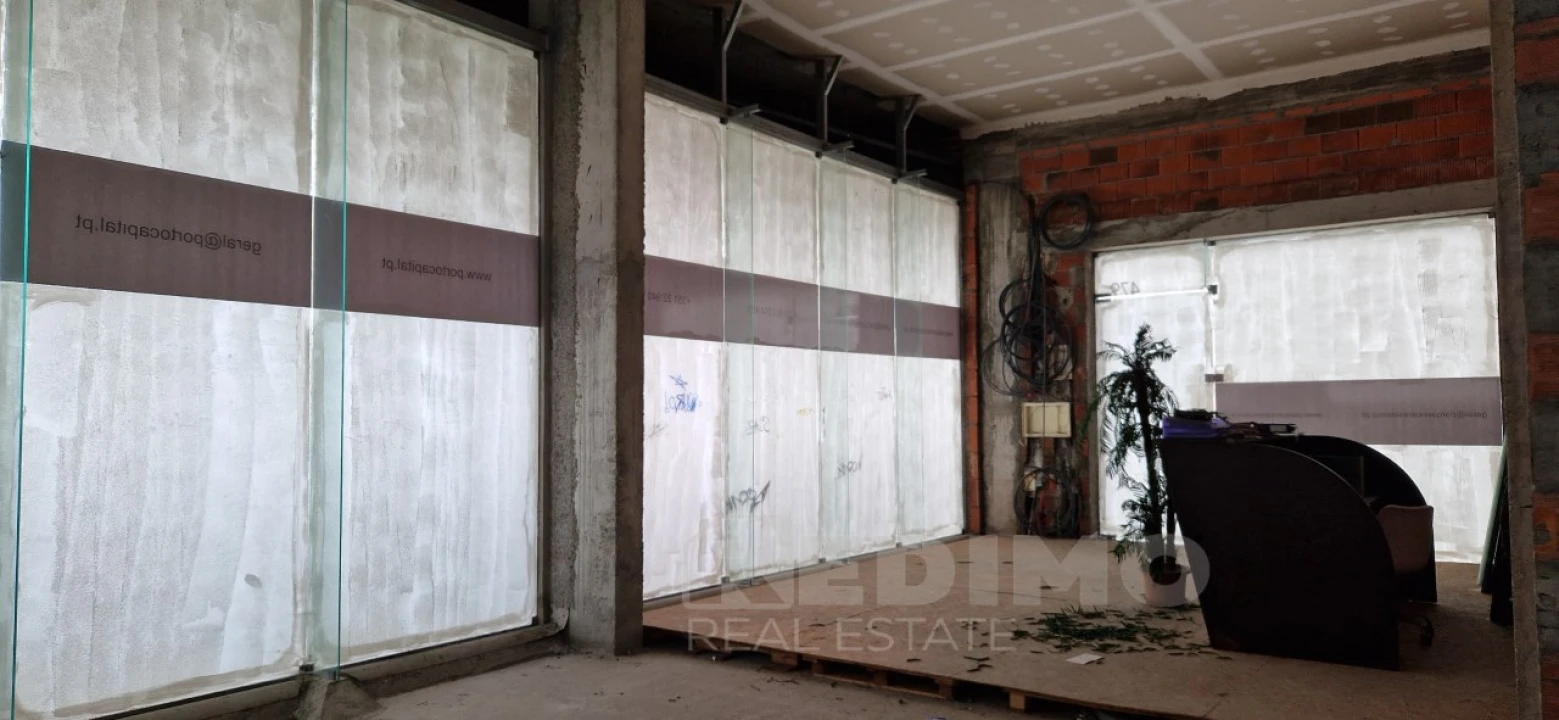 Loja para Arrendamento em Matosinhos e Leça da Palmeira Foto 12