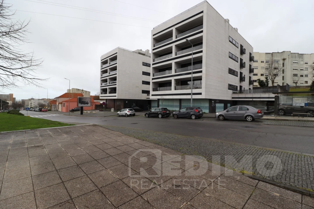 Loja para Arrendamento em Matosinhos e Leça da Palmeira Foto 16