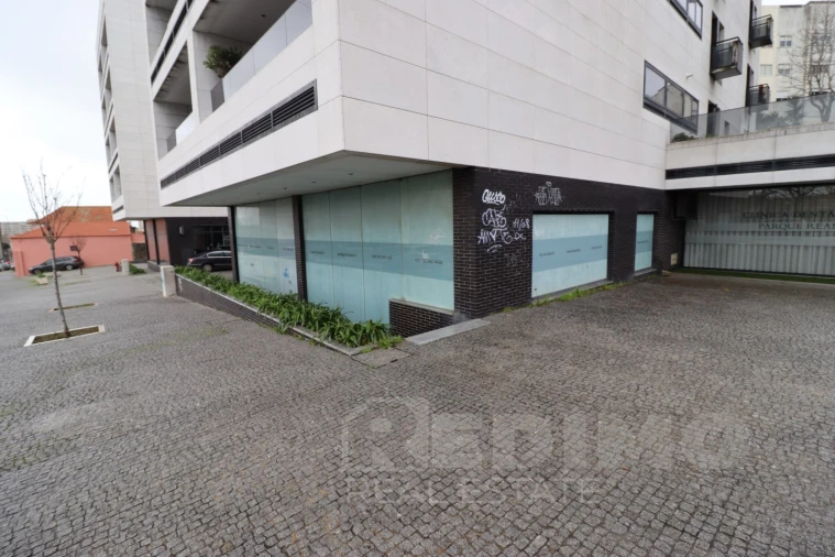 Loja para Arrendamento em Matosinhos e Leça da Palmeira Foto 9