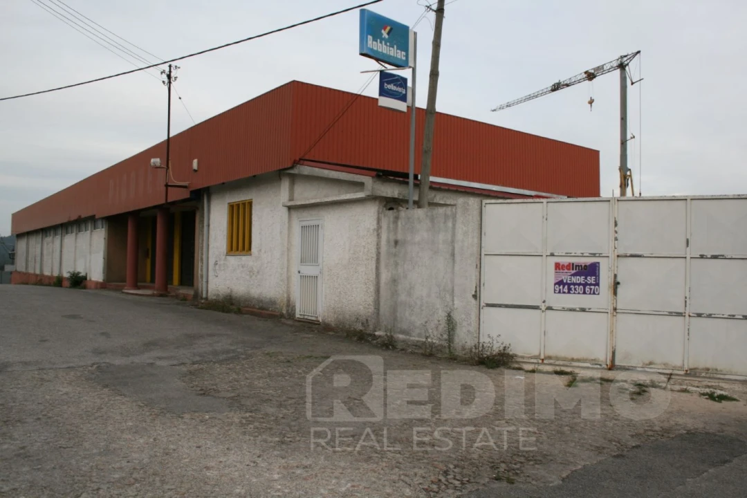 Armazém para Venda em Arrifana Foto 5