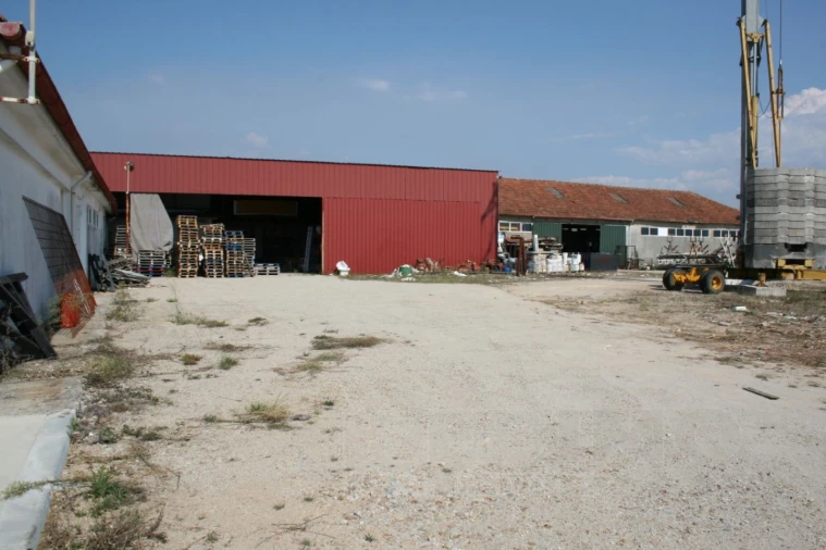 Armazém para Venda em Arrifana Foto 7